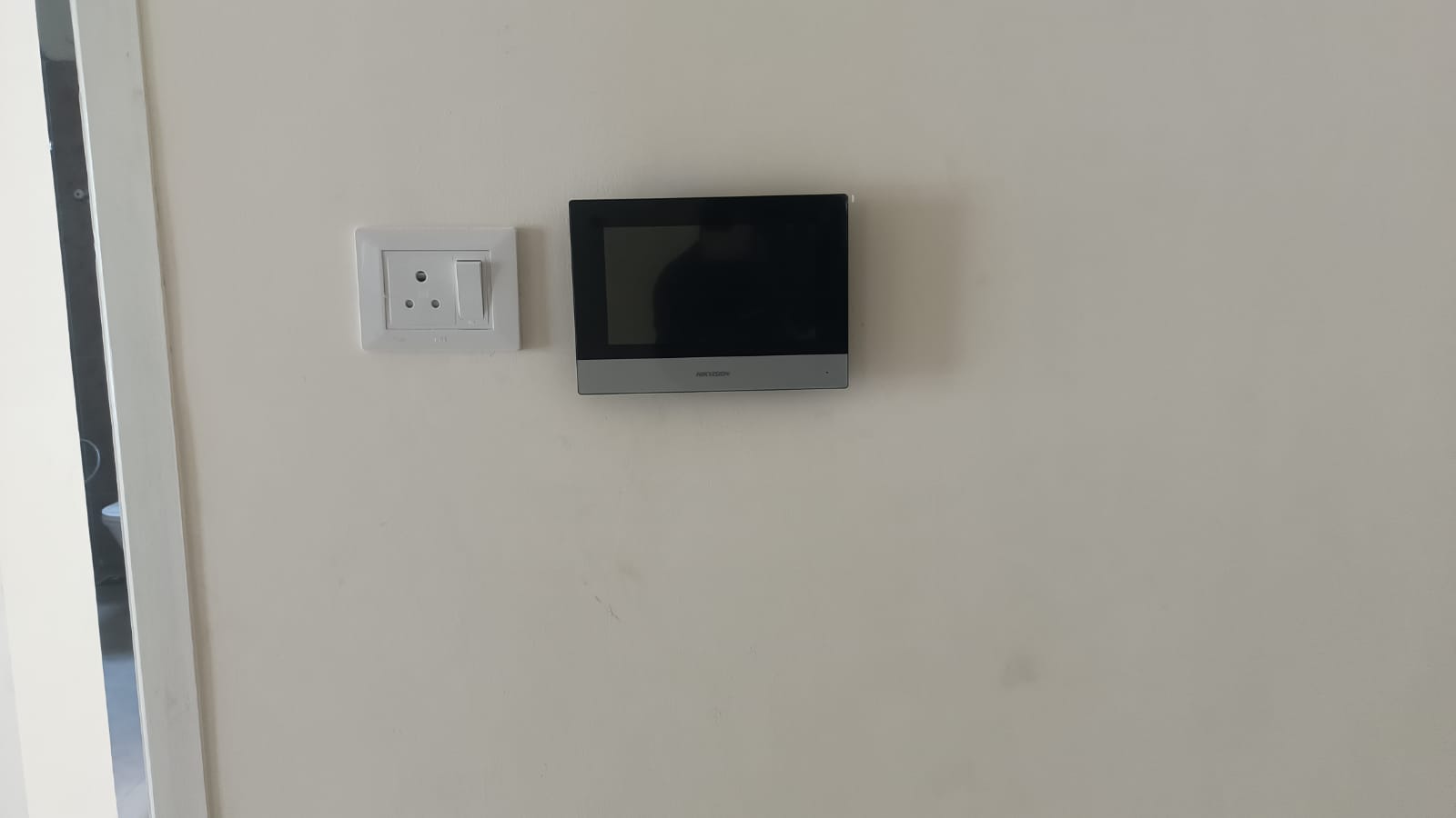 Corporate IT Office Cat6 Structured Cabling & UTM Firewall